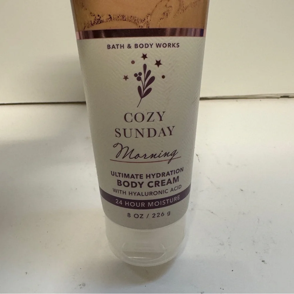 Bath and Body Works Cozy Sunday Morning Ultimate Hydration Body Cream 8 OZ